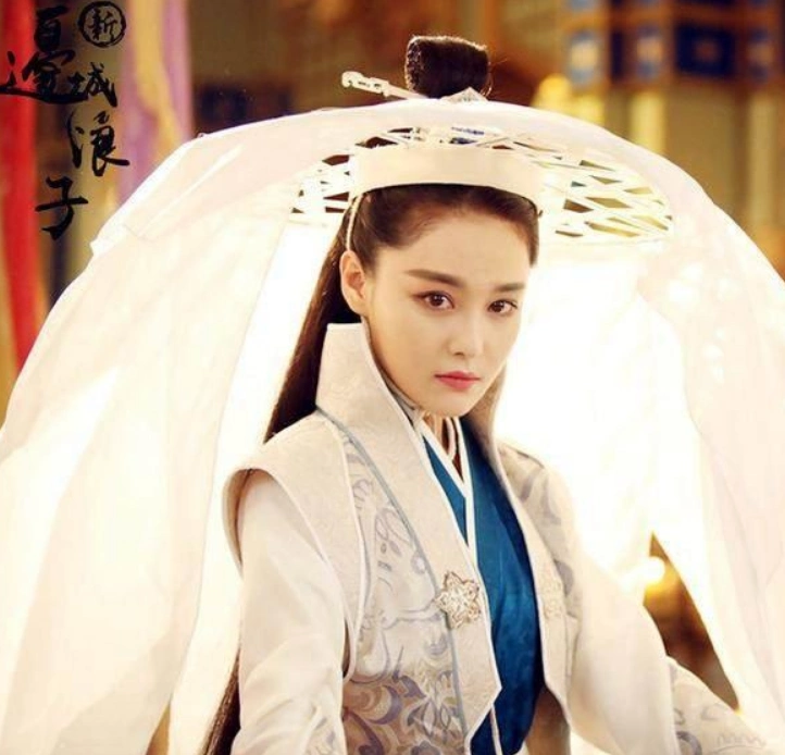 古装剧女扮男装的女明星,刘诗诗,唐嫣,娜扎谁最经典?