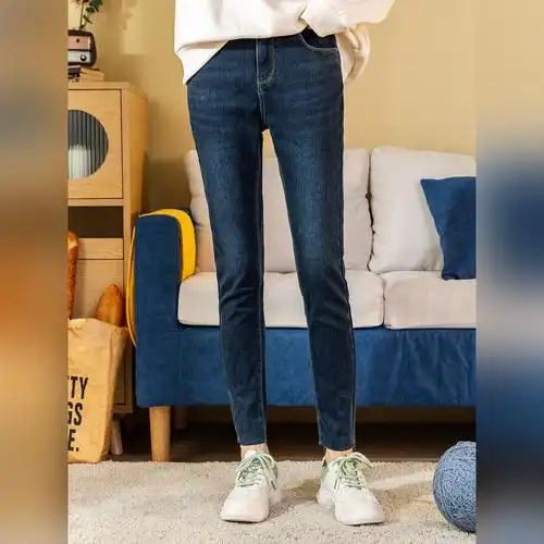 快鱼秋冬流行子女时尚简约百搭厚款牛仔裤