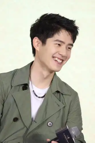 太让人心动!刘昊然教妻夫木聪说土味情话