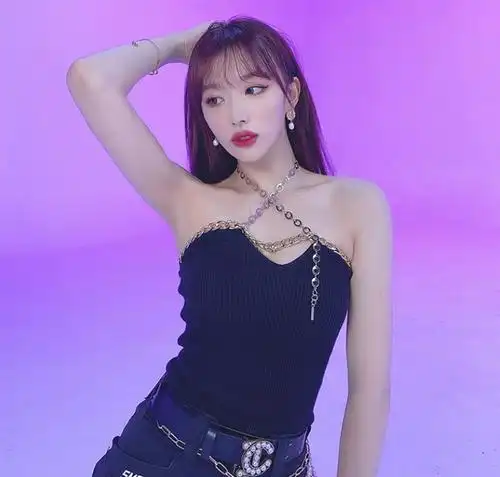 the9官博晒日常影像集,小姐姐状态好,我却被喻言的身材圈粉了