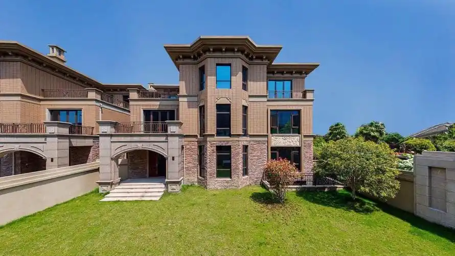 佳源东方院子独栋别墅出售,送500平方超大花园