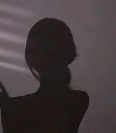 黑色背景文字图伤感