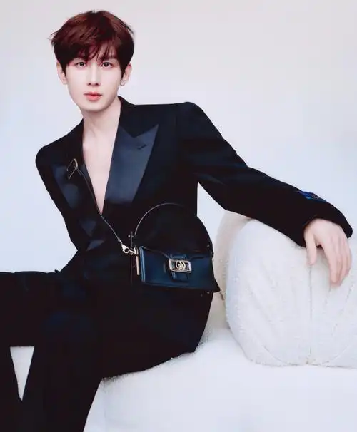 清冷贵气 温润儒雅  精致五官 绝好身材    #成毅狐妖小红娘王权篇