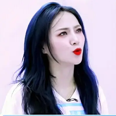 谢可寅滤镜头像