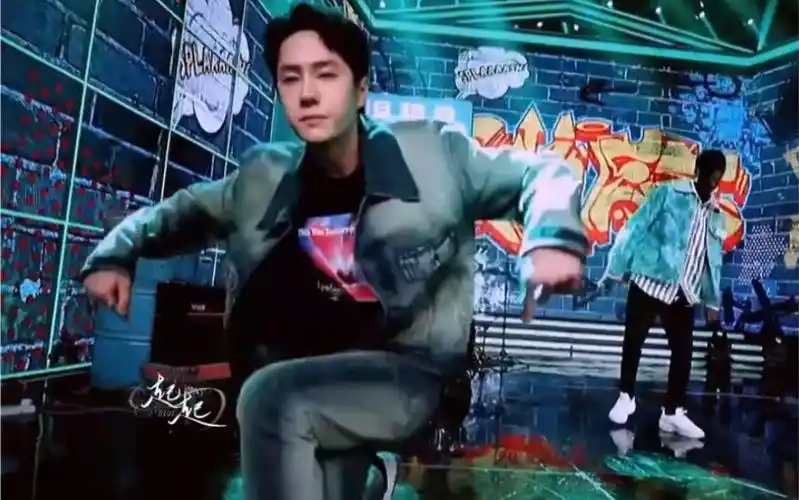 王一博青春恰时来舞蹈卡点混剪