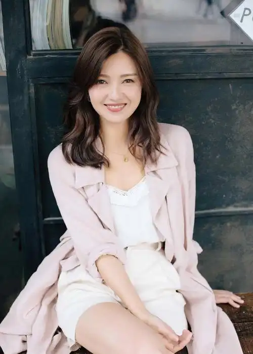 盘点年过40岁还是单身的八大女星谁最让人惋惜