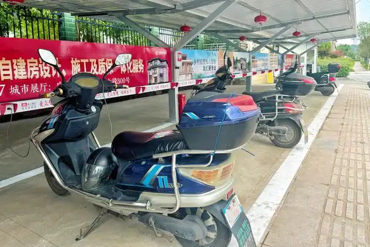 c视频|破解老旧小区电动自行车"充电难"  广安市新增一路边公共型电动