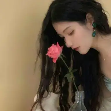 成熟复古女人头像 高清韵味十足的稳重女人微信头像图片_女生头像_美