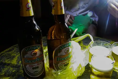 难吃.琅勃拉邦是在是太小了,一天能遇到同一个人好几次.吃东西的