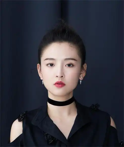 吴倩张彬彬《三分野》上映,人生哪有对错,爱上一个人就是对的