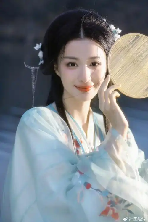 #王楚然古装提灯#