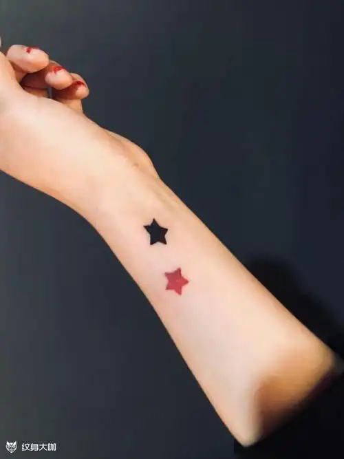 星星_纹身图案手稿图片_王娇妮的纹身作品集