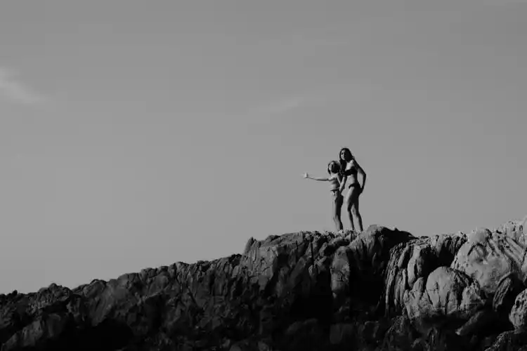 欧美风黑白女生,高清图片,电脑桌面-壁纸族