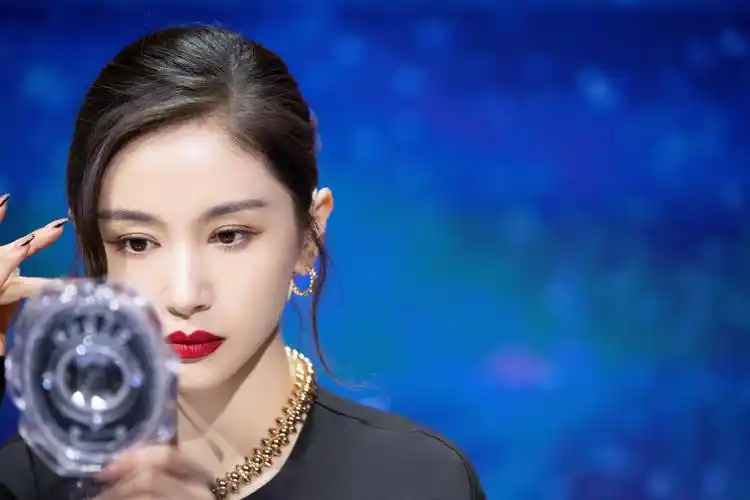 杨颖,王子文领衔四美玩转王牌 七仙女剧组十七年后再相聚