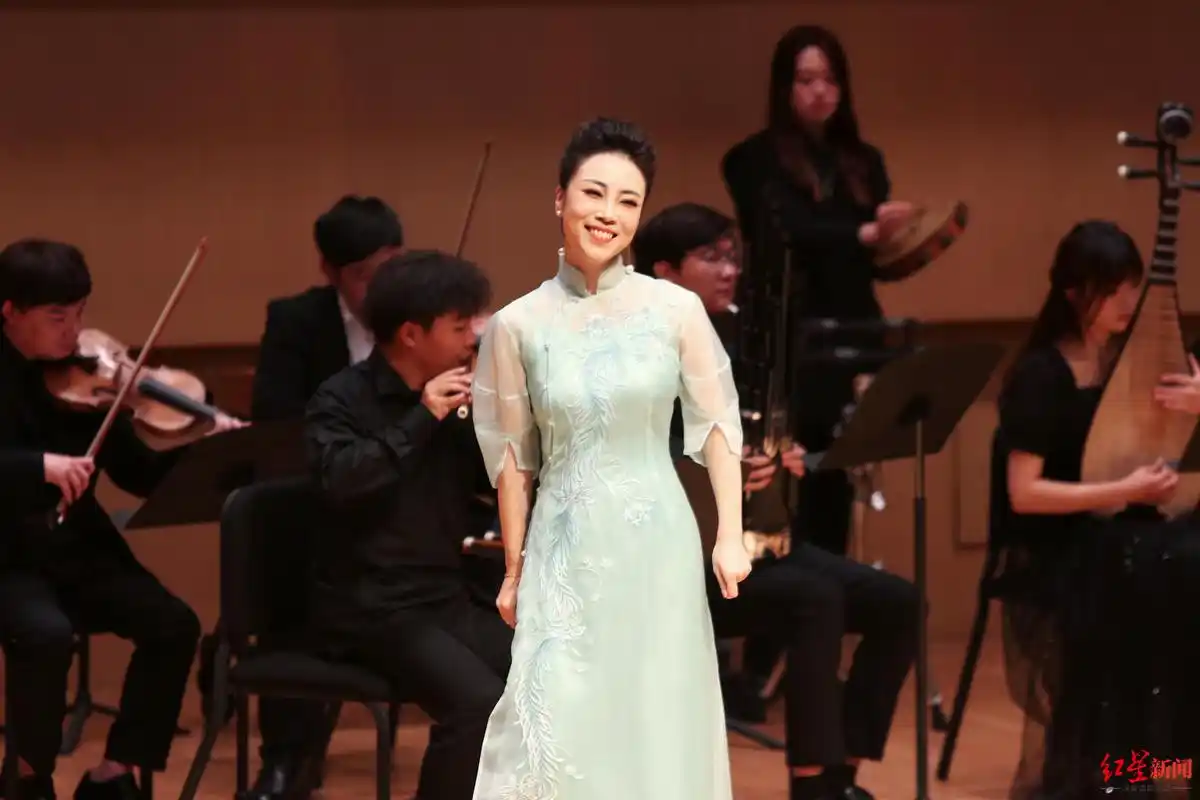 青年女高音歌唱家,金钟奖得主张宇"中国民歌"导聆音乐会成都上演