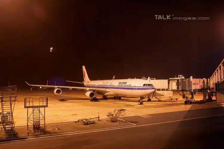 无人,机场,横图,室外,夜晚,正面,度假,美景,城市风光,城市,飞机,飞机