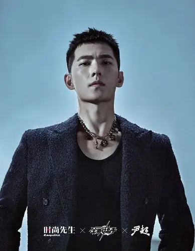 杨洋最新封面大片释出 血性澎湃彰显野性力量