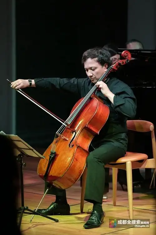 梦后法兰西朱亦斌大提琴独奏音乐会精彩上演