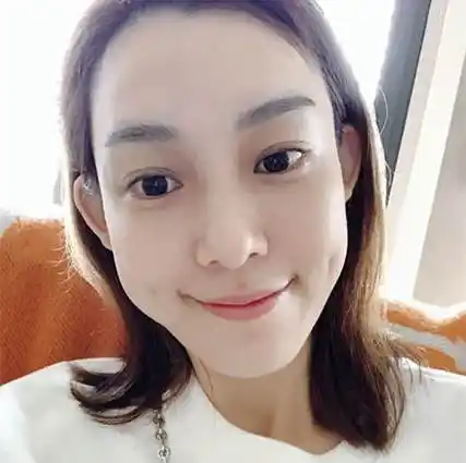 范玮琪晒素颜自拍 气质动人少女感十足(图)-娱乐频道