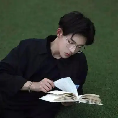 成熟看起来乖乖又很好看的男头 很帅气的大帅哥魅力男头_男生头像_美