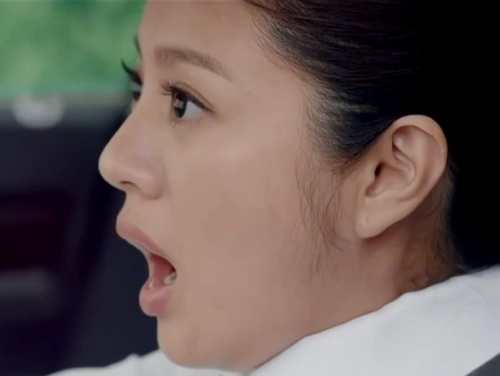 安以轩演起戏来也是可爱的表情包