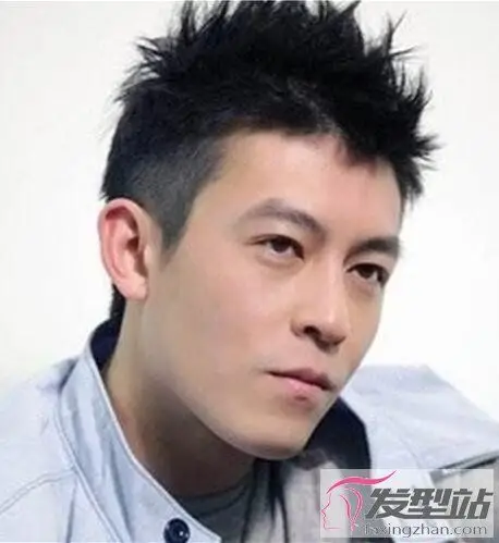 秃鬓角男生适合什么发型剃鬓角短发利落酷炫显个性