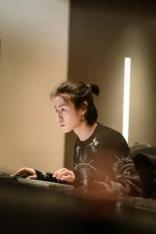 时代少年团新歌的制作人是小鬼##小鬼把更多时间花在音乐上#我真悼揶