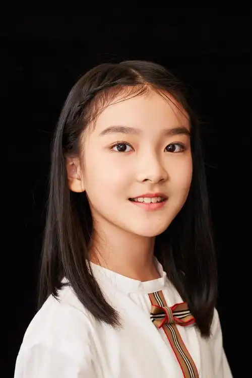 王圣迪白裙可爱写真图片28