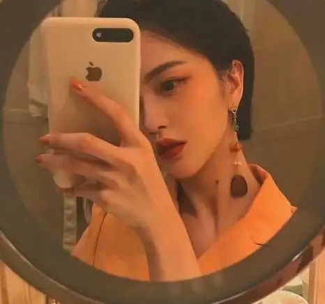 又霸气又高冷的背景图片及女生头像盘点