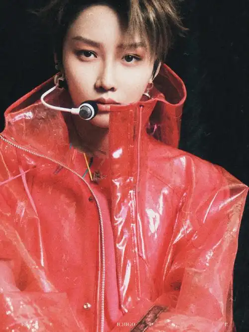 女明星出圈春晚造型##刘雨昕新生代唱跳天后