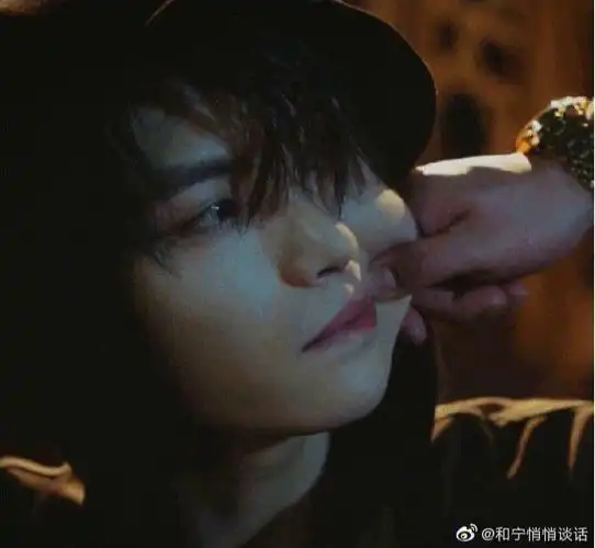 同款情侣头[doge][doge][doge]#宇日俱曾  #曾舜晞  #肖宇梁