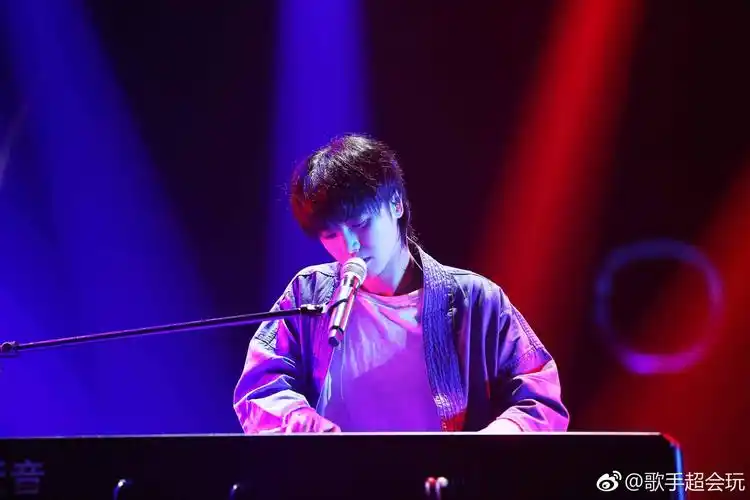 "我要这所有的所有 但不要恨和悔" 华晨宇… - 堆糖,美图壁纸兴趣社区