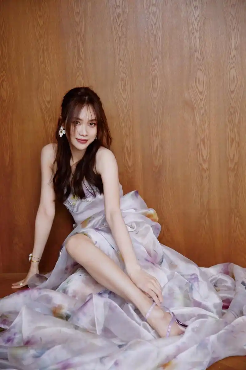 王霏霏  凉鞋美腿合集