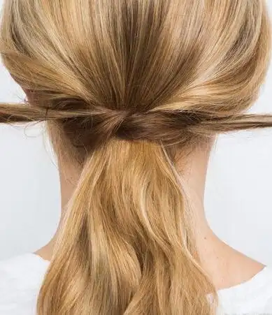 两款适合夏天的简单发型 一学就会(图)