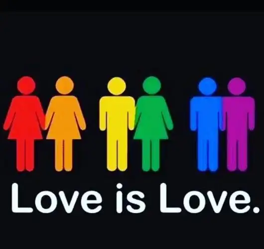 水,今天是国际不恐同日,love is love.
