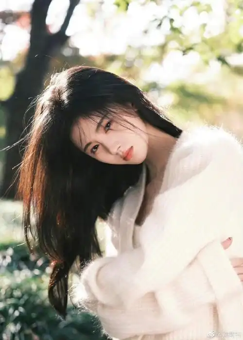 鞠婧祎生日live照#鞠婧祎今天过生日,还不忘给粉丝发照片,真的好有爱