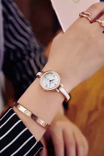 韩国时尚菱面学生手表 女款时装女士手表钢带手链电子淑女石英表