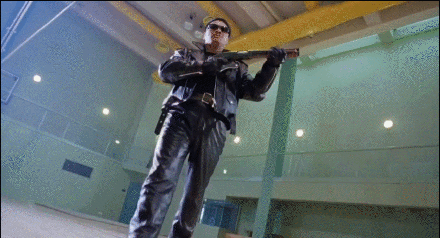 在星爷电影中,吴孟达出演的反派不多,但这个场务的配角,却是达叔配角