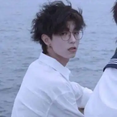 蓝色系温柔风情侣头像真人