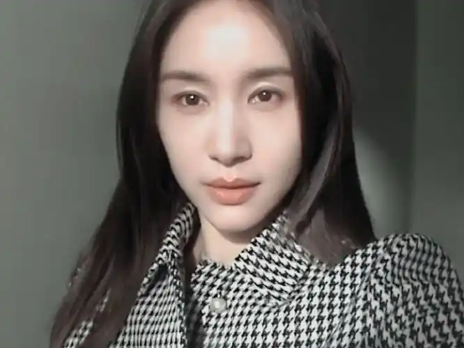 王子文换发型了##王子文最新活动状态