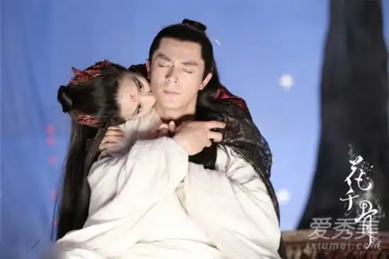 《花千骨》赵丽颖妖神照曝光 囚禁白子画