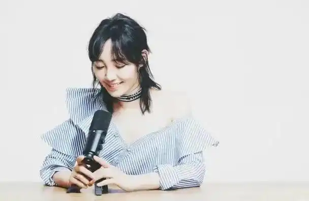 白百何从出道到巅峰只因听了一个人话打回凡尘却是一个动作