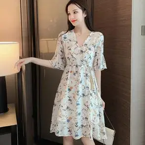 雪纺连衣裙女装2021年新款气质显瘦碎花裙子夏季小矮个子时尚法式