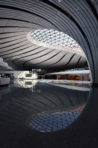 走进扎哈建筑艺术园 —— 大兴国际机场