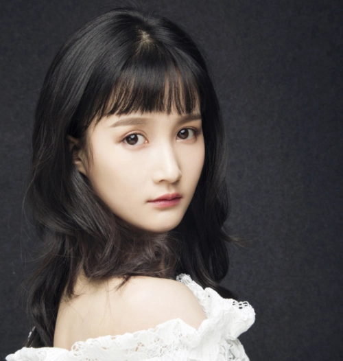 网剧男神郭俊辰新剧不断,继赵今麦后,将与这两位女神合作组cp