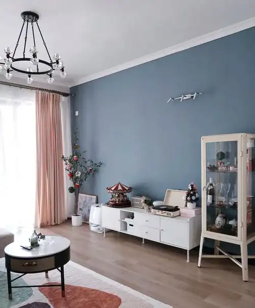 一,刷乳胶漆,带色或不带色