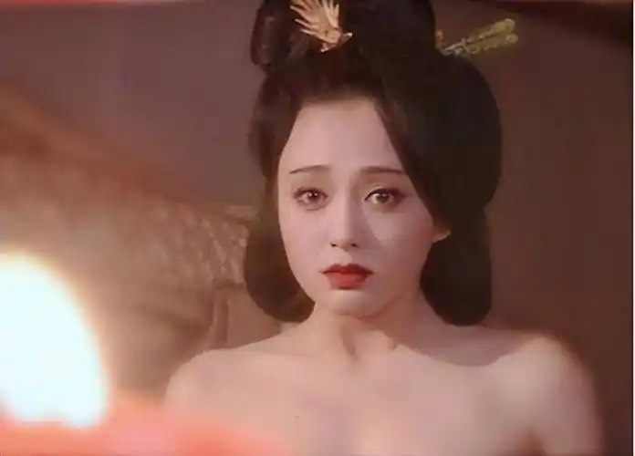 前有杨幂,后有秦岚,魏大勋早已走上"抱富婆"的康庄大道_黄晓明_连琼瑶