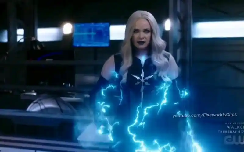 黑化闪电侠vs闪电冰霜刚成为极速者的冰霜就这么强