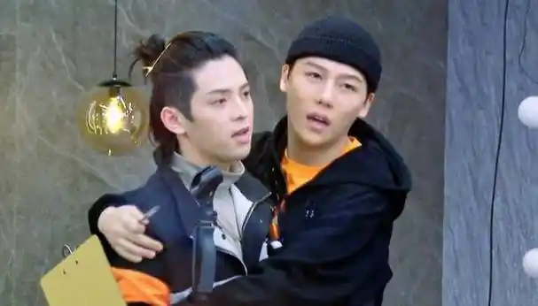 23岁当爸,细评娱乐圈中那些20岁出头就结婚,隐婚的流量男星_鹿晗_恋情