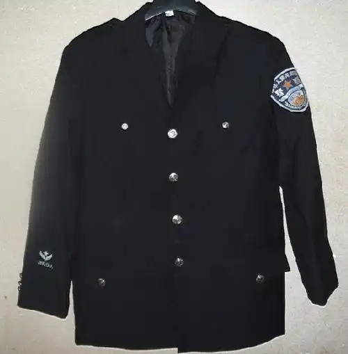 警察春秋常服